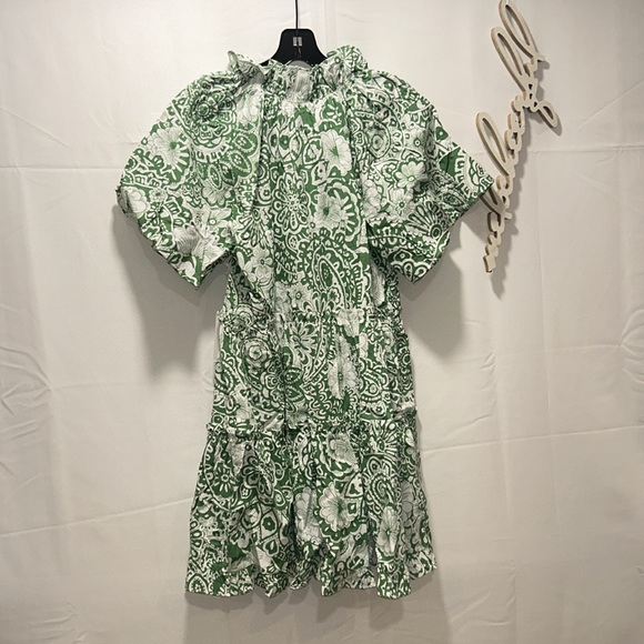 HYACINTH HOUSE

Green and White Tiered Thea Mini Dress - Picture 8 of 11